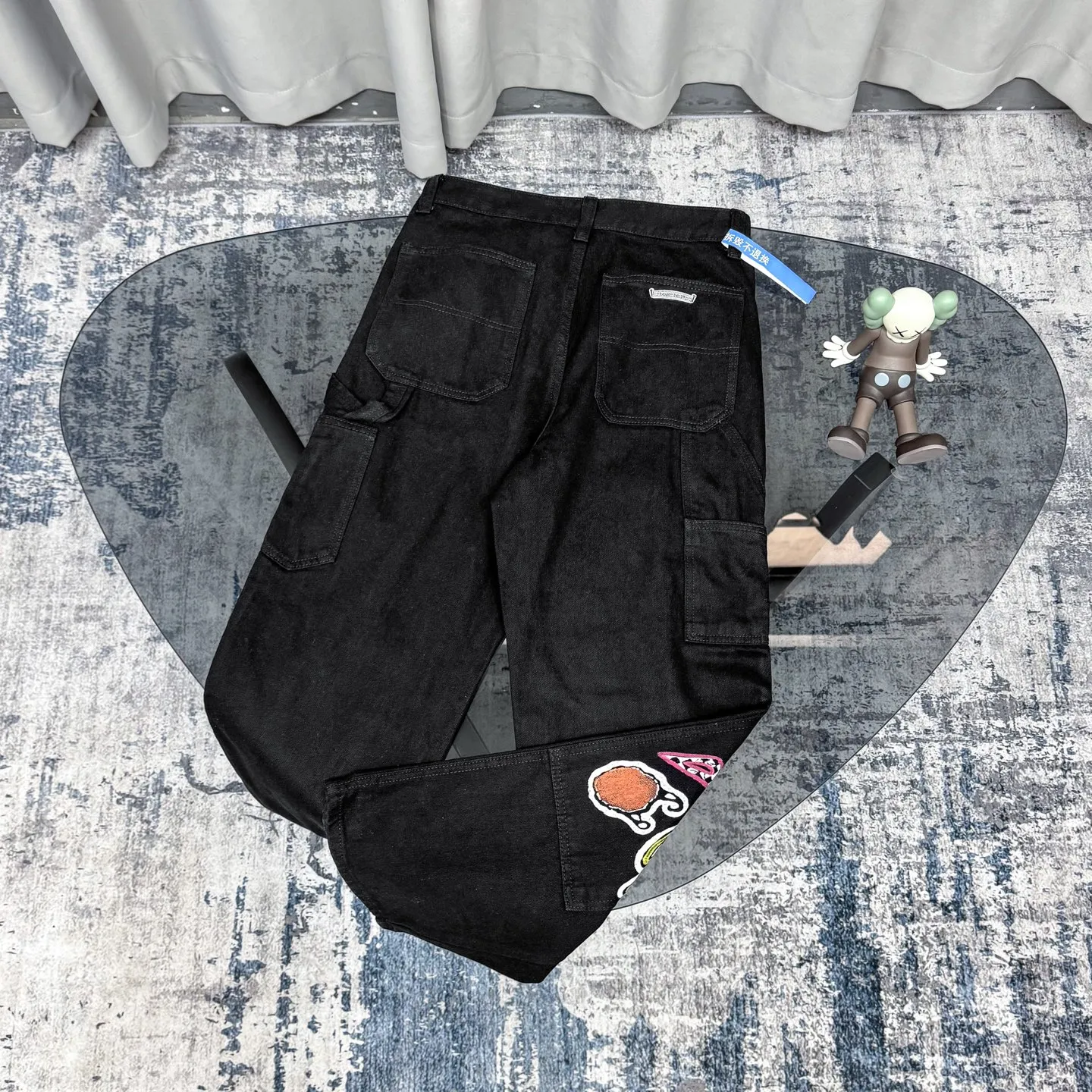 Chrome Hearts 黒 グラフィティワークパンツ - 画像 (3)