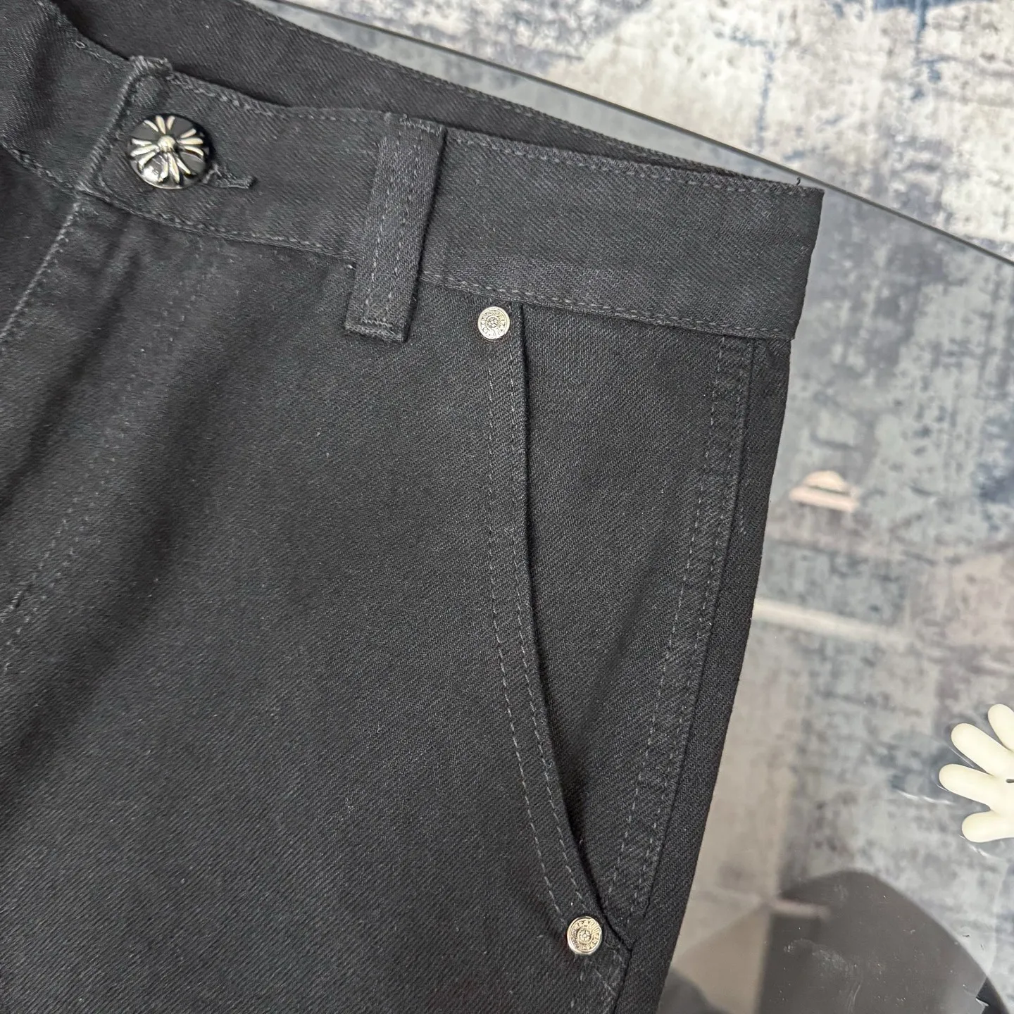 Chrome Hearts 黒 グラフィティワークパンツ - 画像 (5)