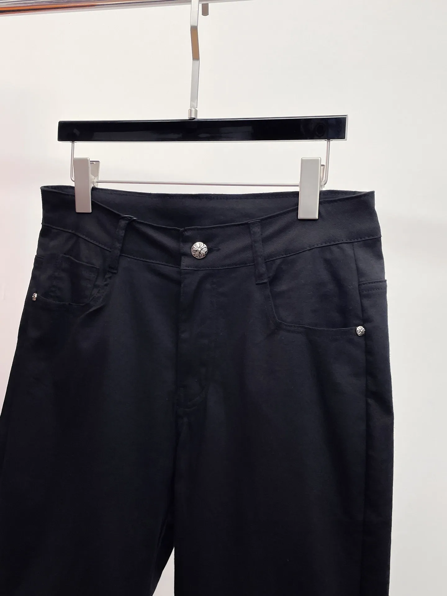 Chrome Hearts 2025ss 黒のカジュアルショートパンツ - 画像 (4)