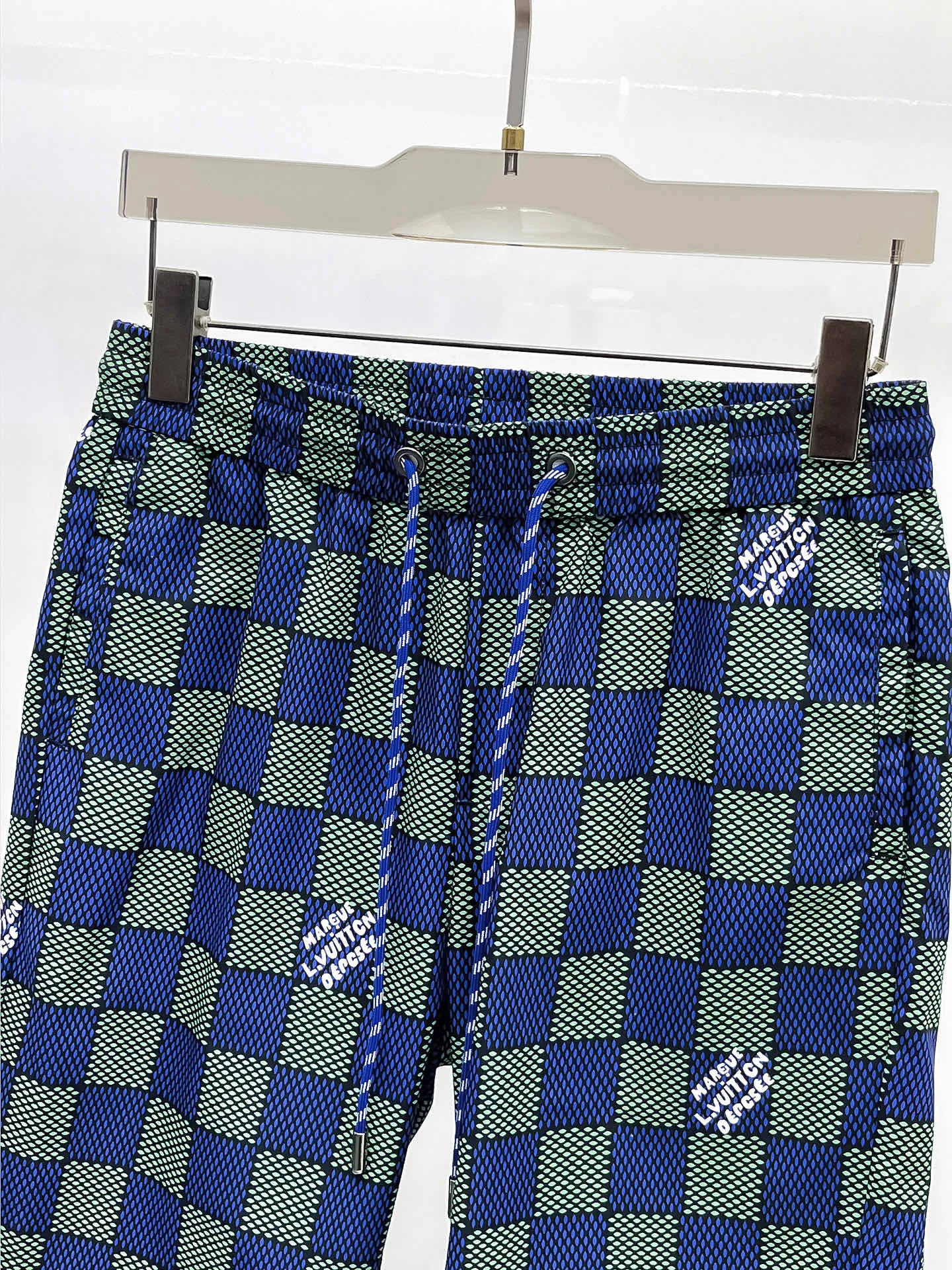 LOUIS VUITTON 新作ブルーチェックショーツ - 画像 (4)