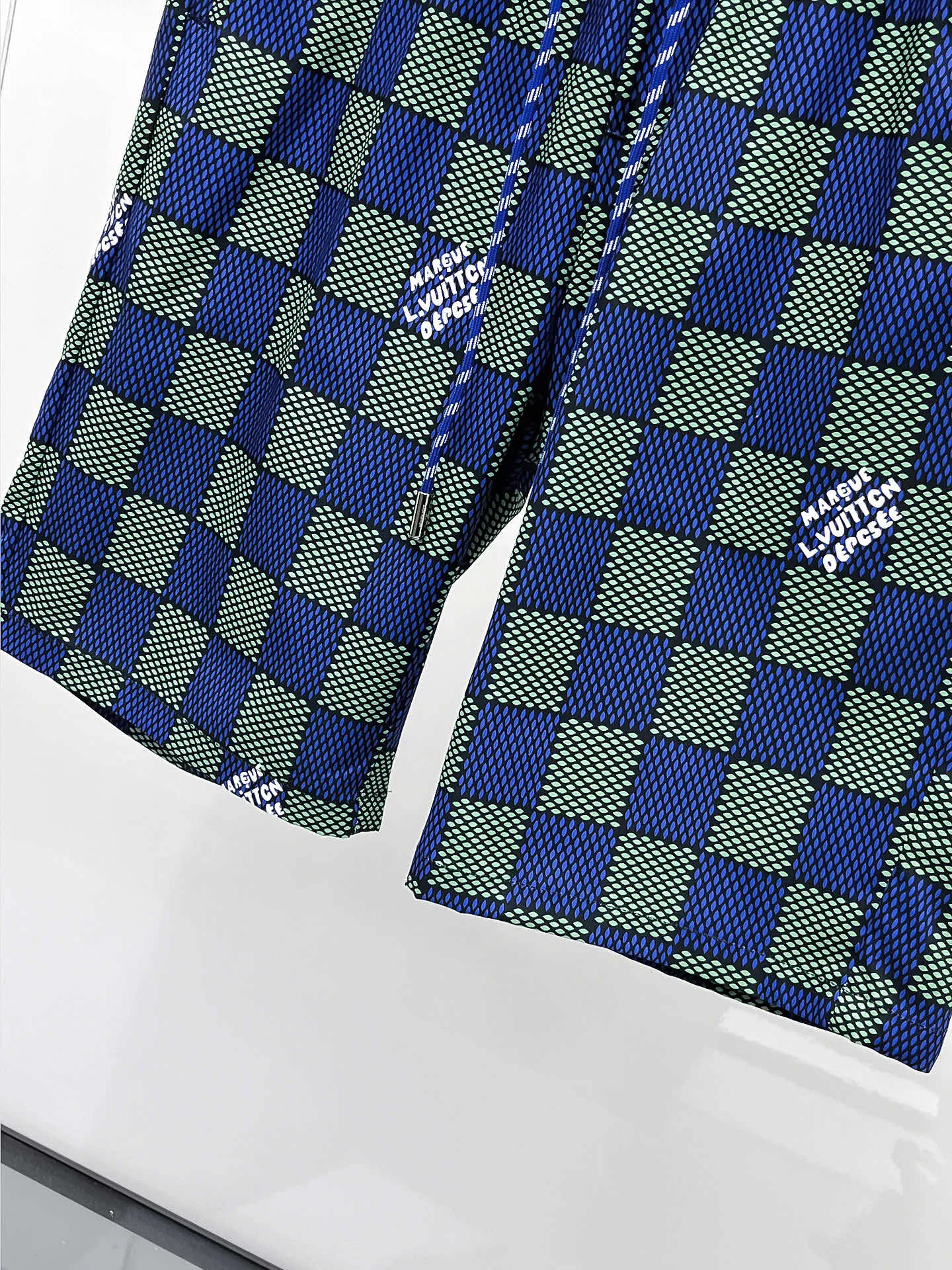 LOUIS VUITTON 新作ブルーチェックショーツ - 画像 (10)