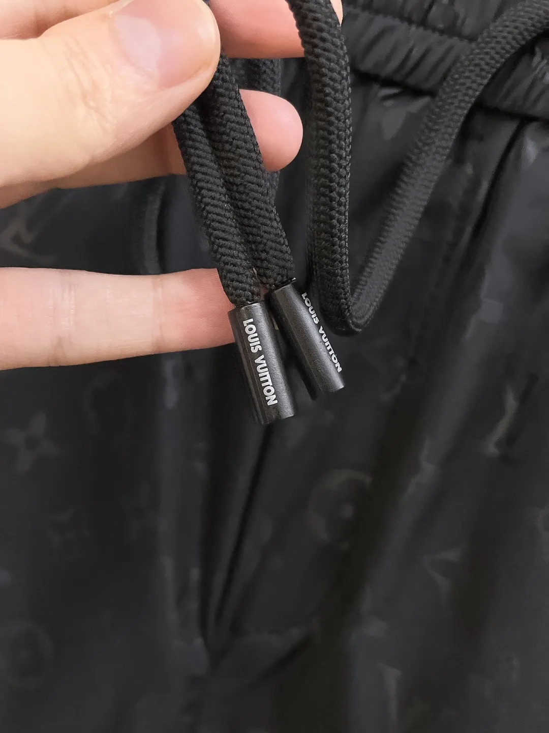 ルイヴィトン黒新作サイドラインショーツ - 画像 (5)