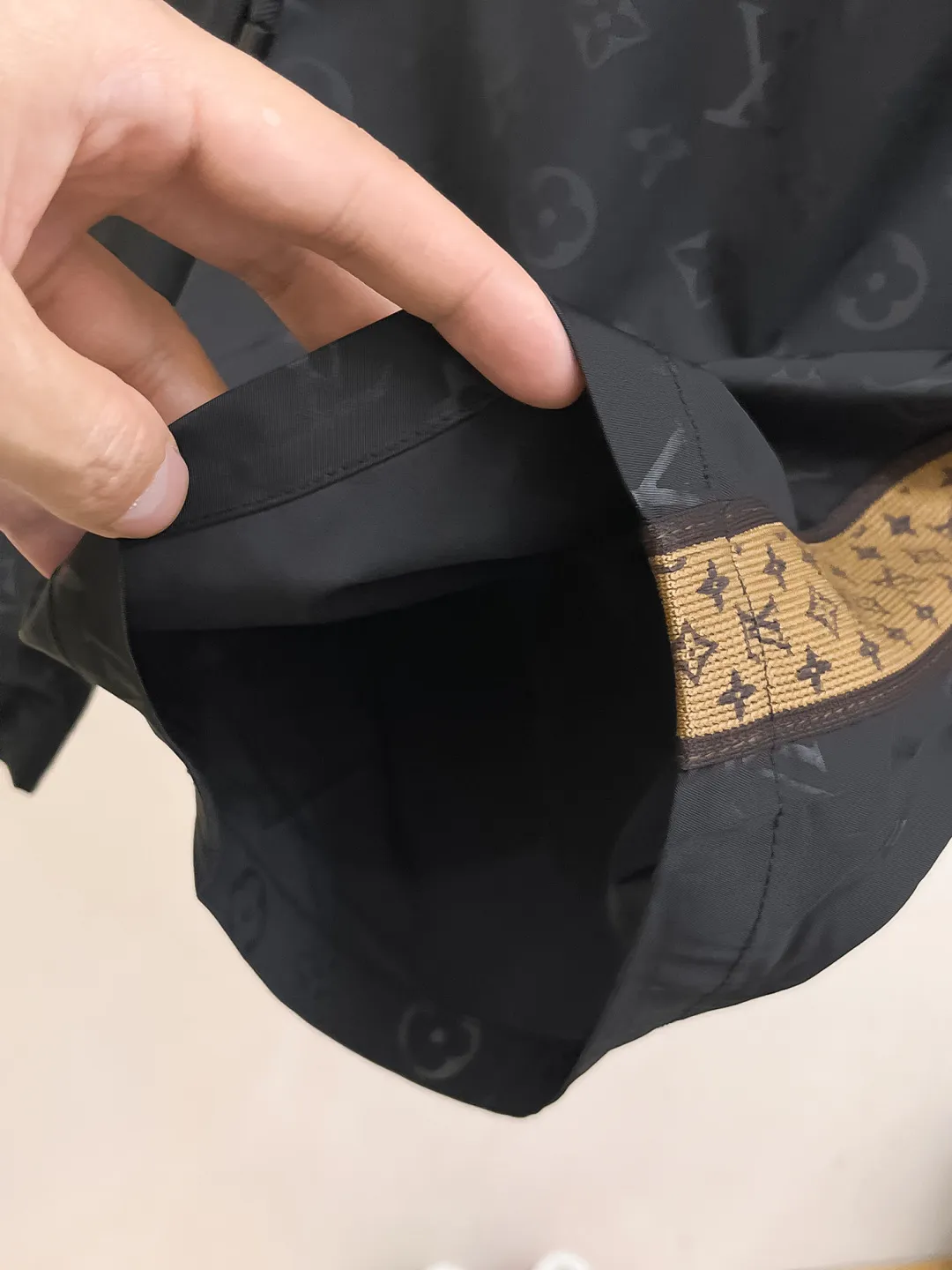 ルイヴィトン黒新作サイドラインショーツ - 画像 (8)