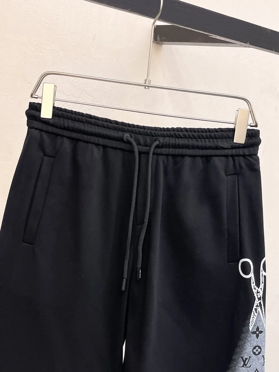 ルイヴィトン黒新作ショーツ - 画像 (4)