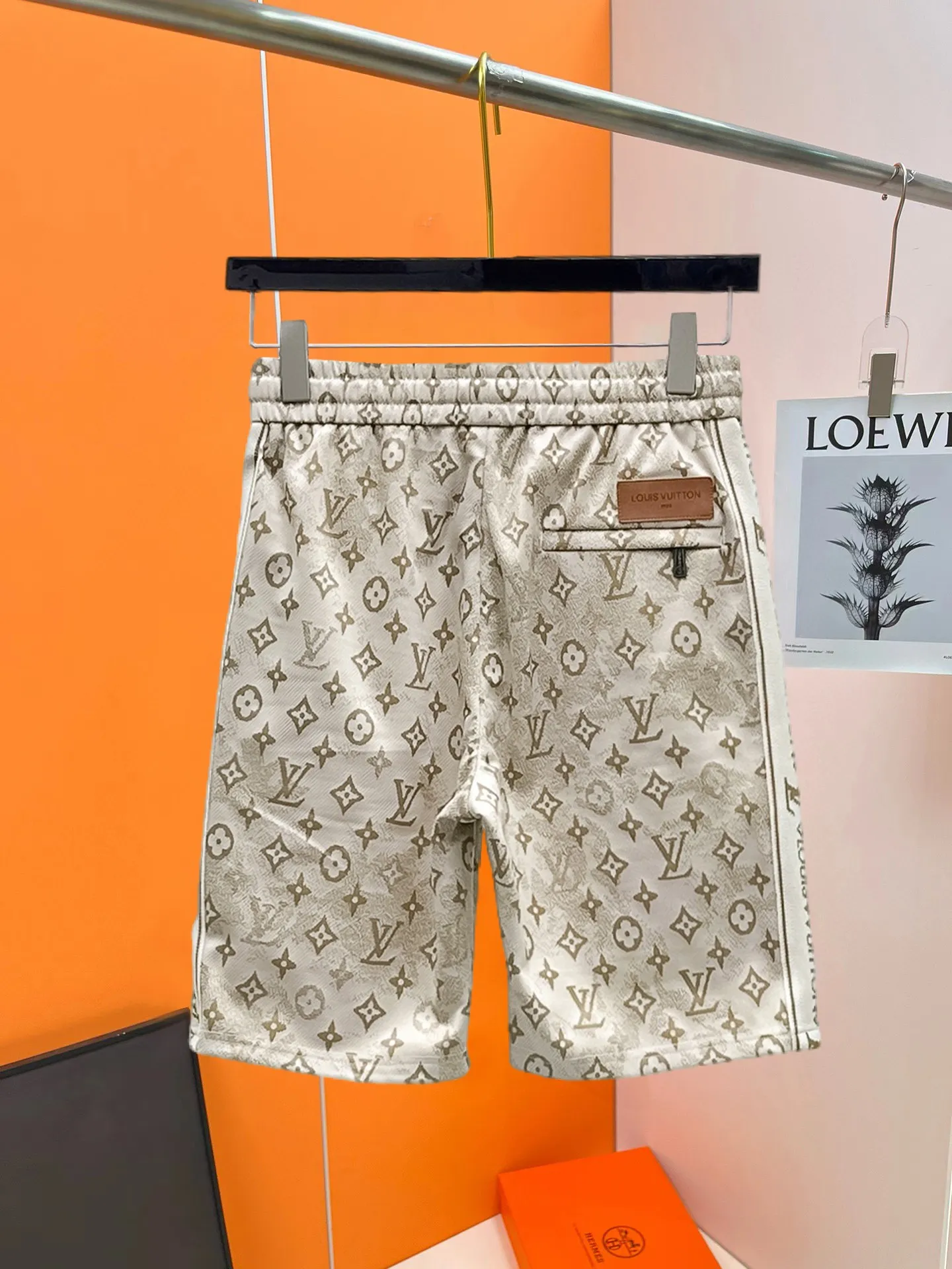 LOUIS VUITTON ベージュ 新作 ショートパンツ - 画像 (3)