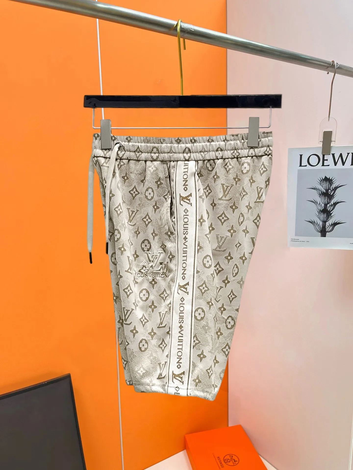 LOUIS VUITTON ベージュ 新作 ショートパンツ - 画像 (4)