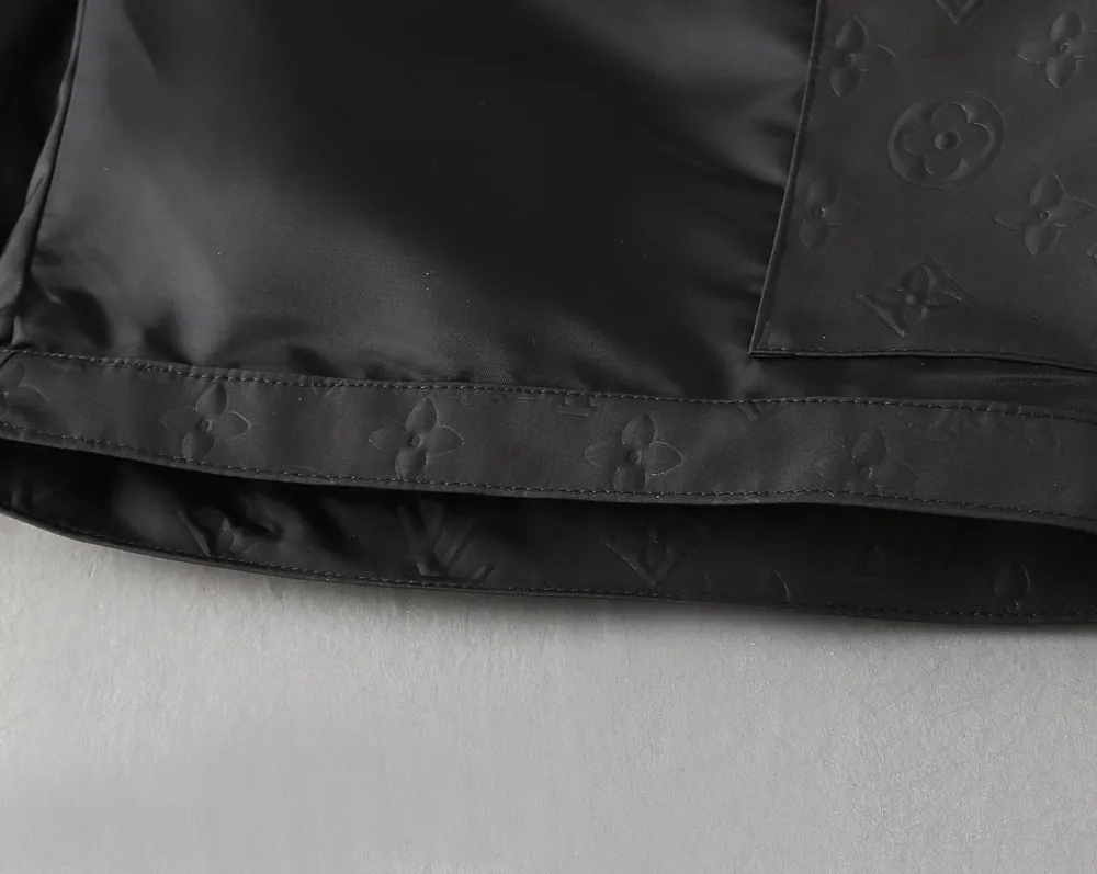 Louis Vuitton 2025ss新作黒カーゴショーツ - 画像 (9)