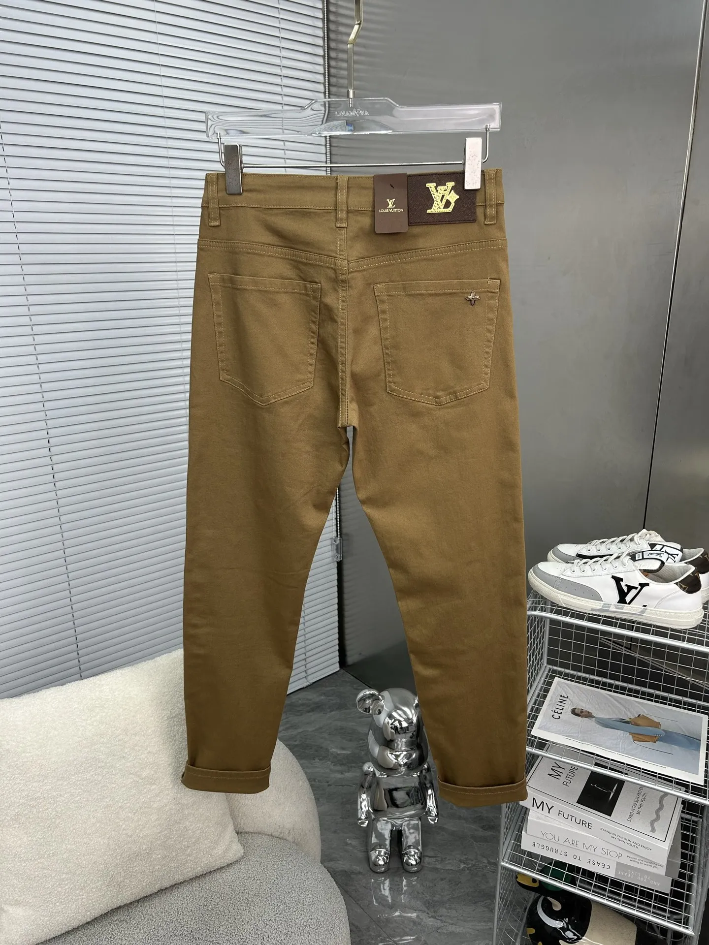LOUIS VUITTON 2025新作カーキカラーデニム - 画像 (4)