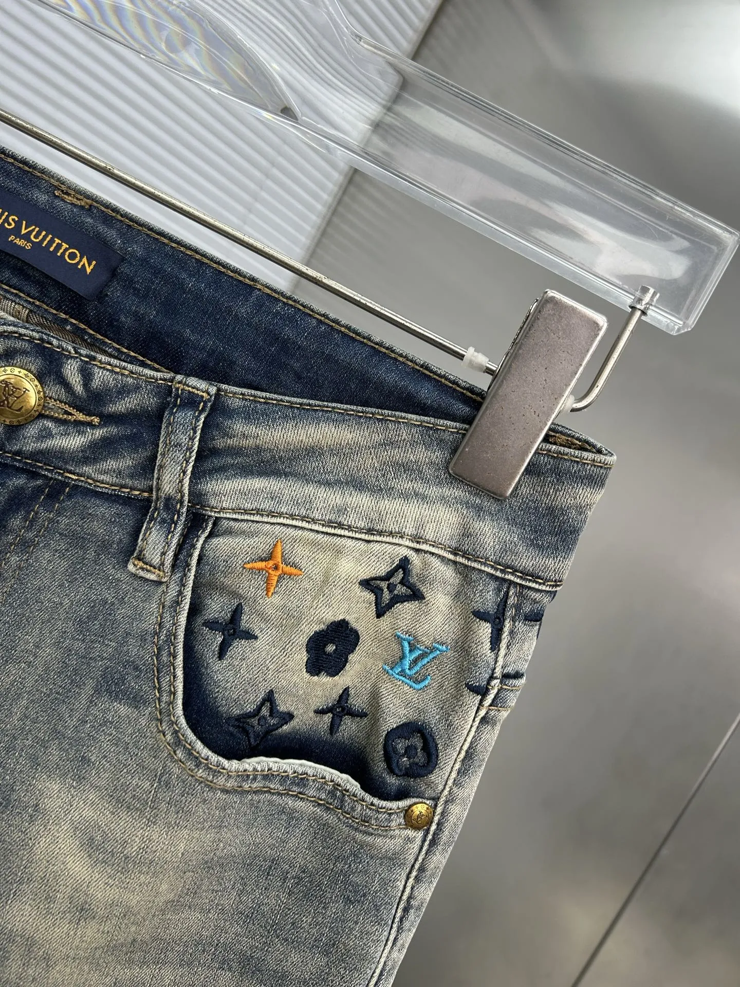 ルイヴィトン2025新作ブルーデニムパンツ - 画像 (6)