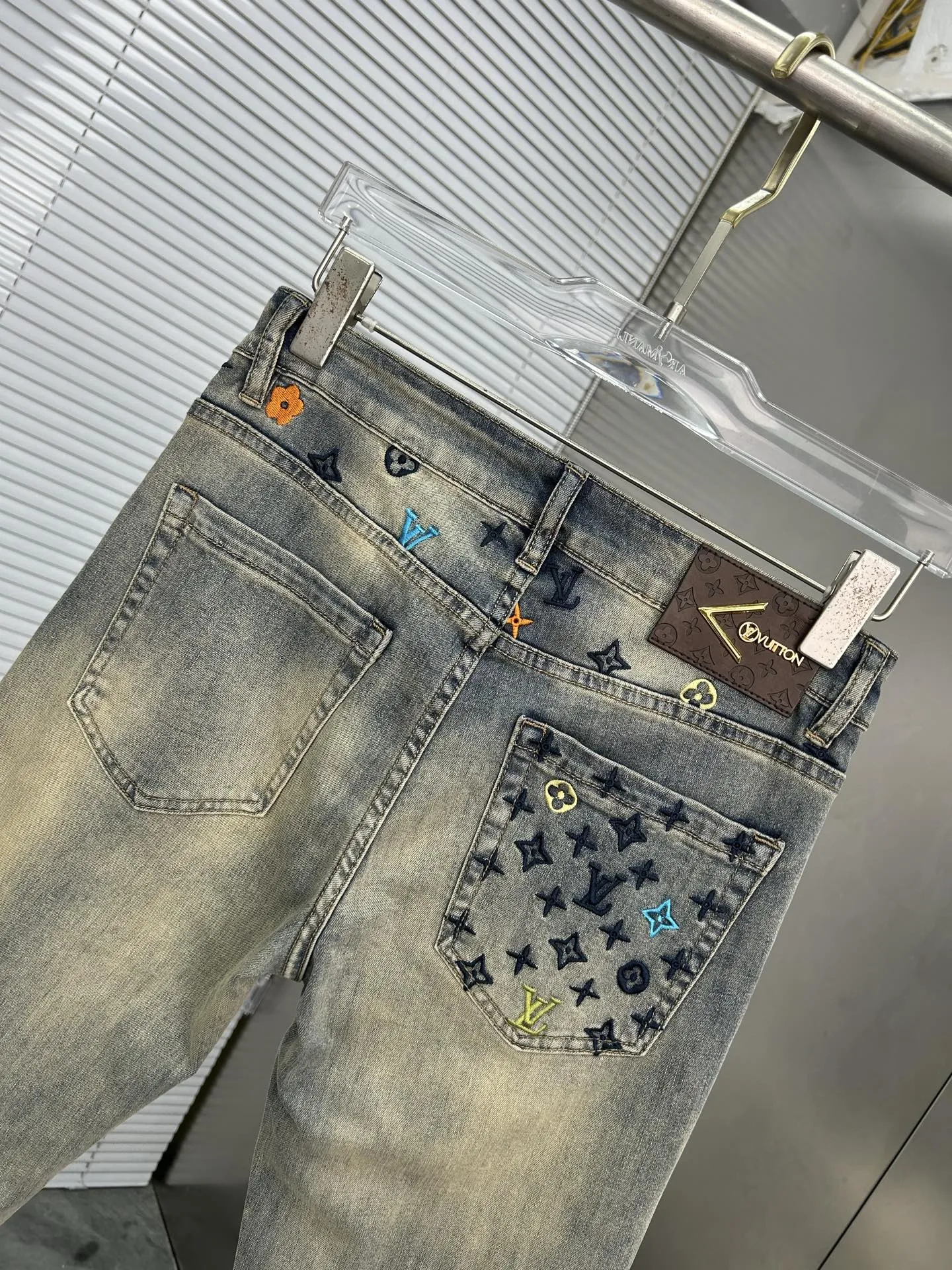 ルイヴィトン2025新作ブルーデニムパンツ - 画像 (9)
