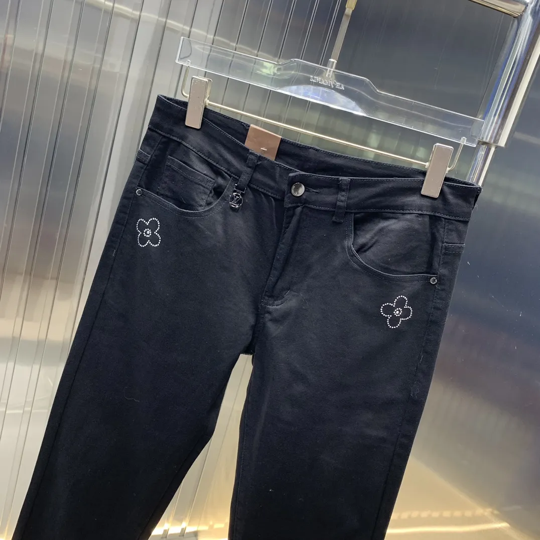 LOUIS VUITTON 2025新作メンズブラックジーンズ - 画像 (5)