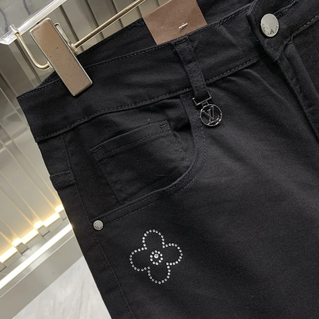 LOUIS VUITTON 2025新作メンズブラックジーンズ - 画像 (6)