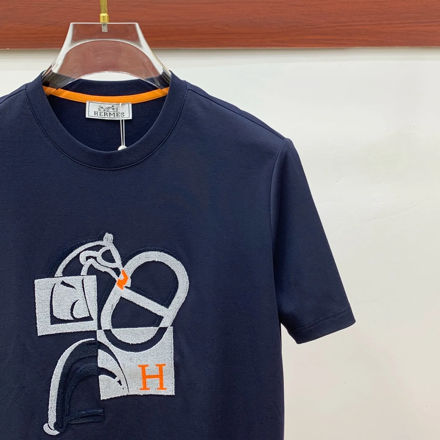 エルメス 2025新作 紺色 ゆったりTシャツ - 画像 (5)