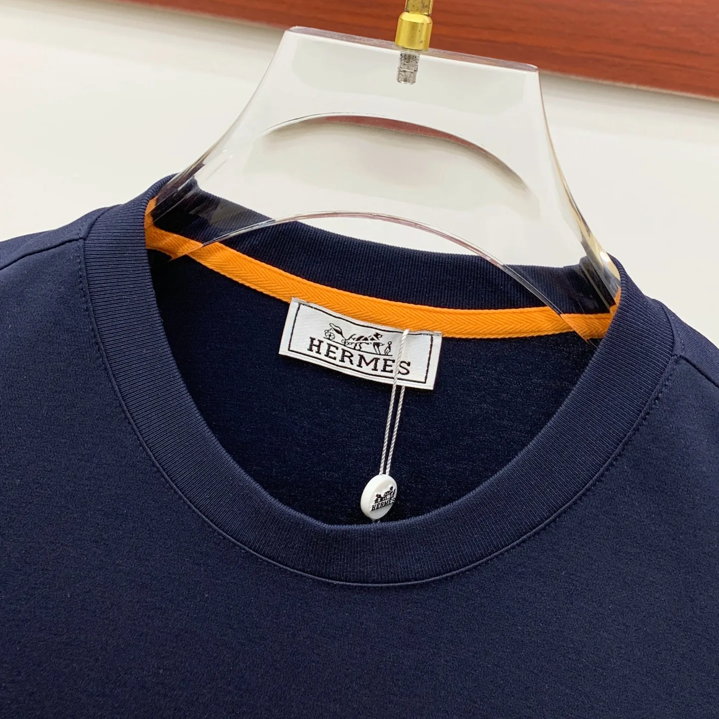 エルメス 2025新作 紺色 ゆったりTシャツ - 画像 (6)