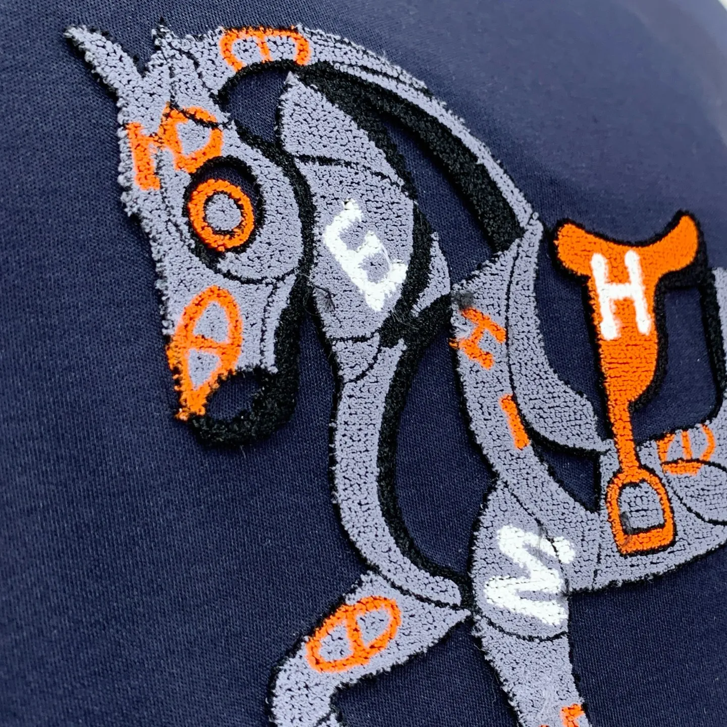 ヘルメス 2025新作 紺色 馬柄Tシャツ - 画像 (8)