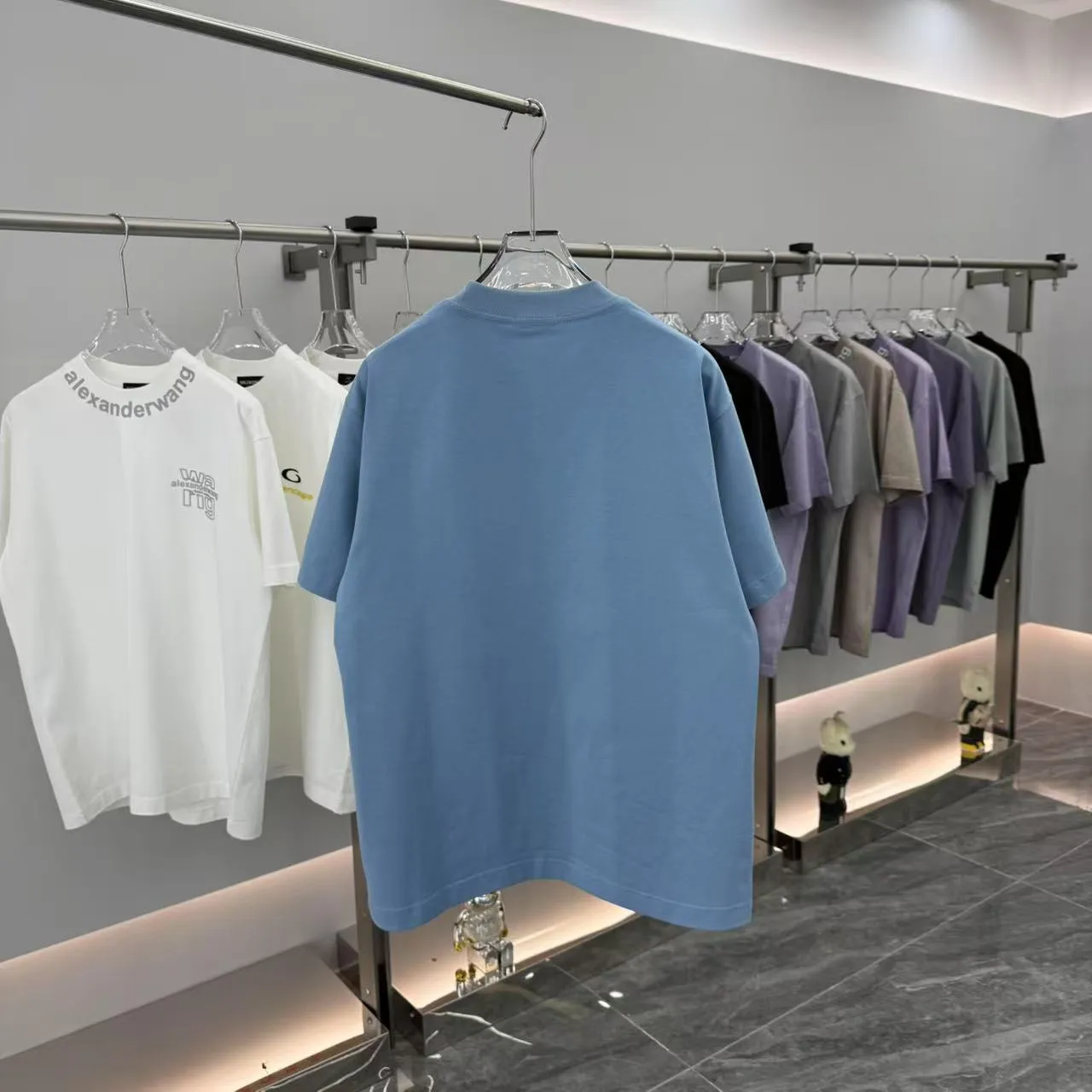 Christian Dior ブルー刺繍ロゴTシャツ - 画像 (8)