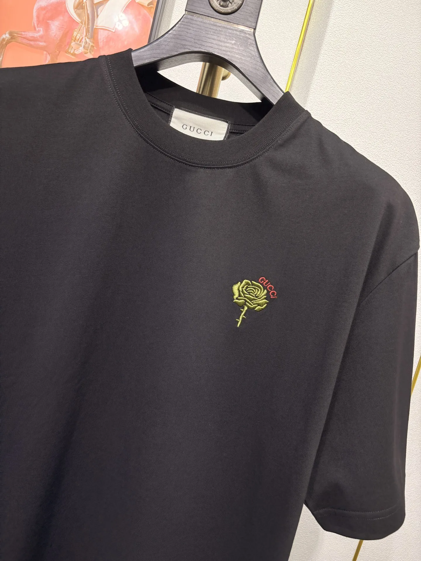 GUCCI 黒 玫瑰 Tシャツ - 画像 (5)