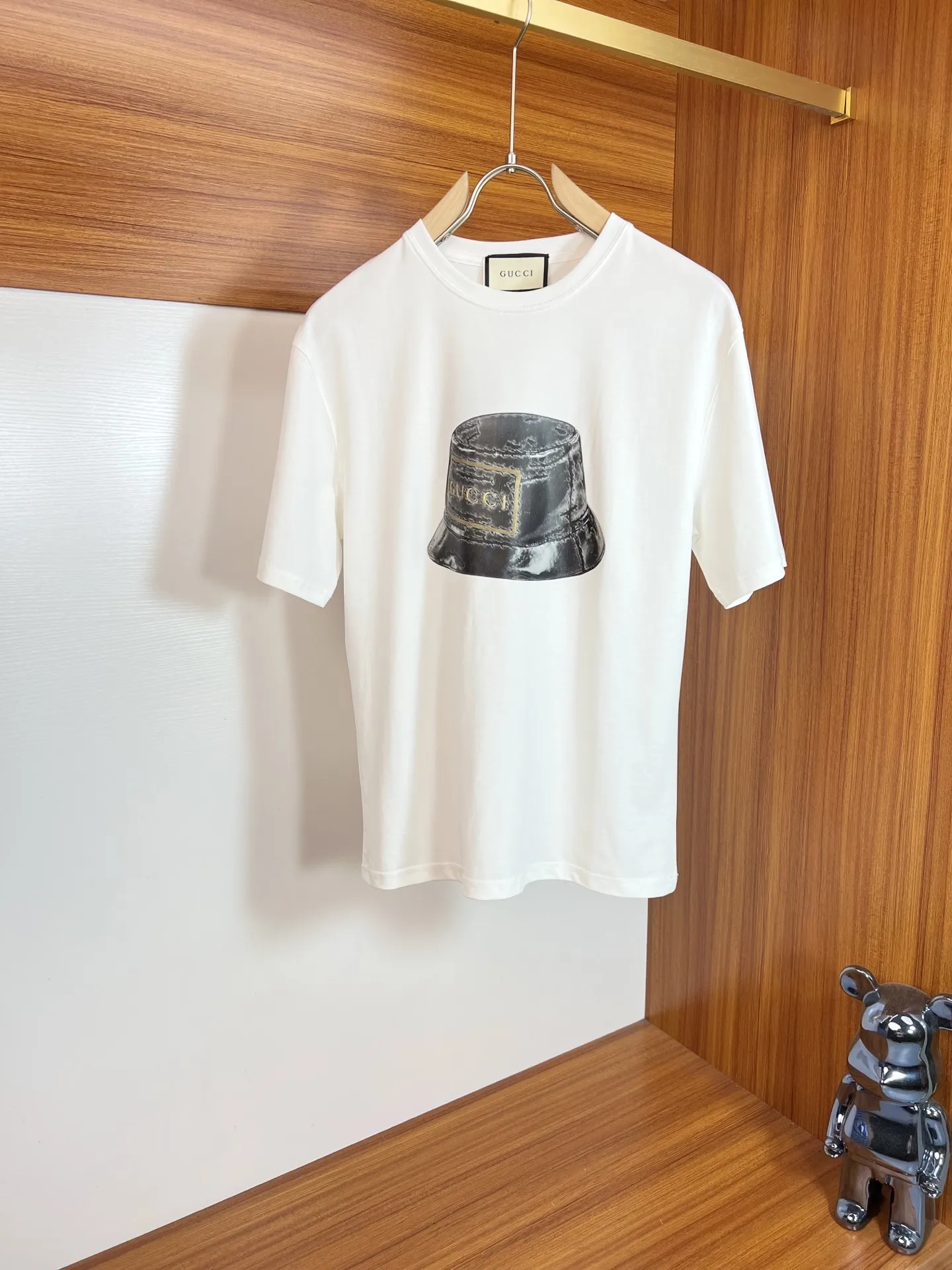 Gucci 2025春夏新作 ホワイトクルーネックTシャツ