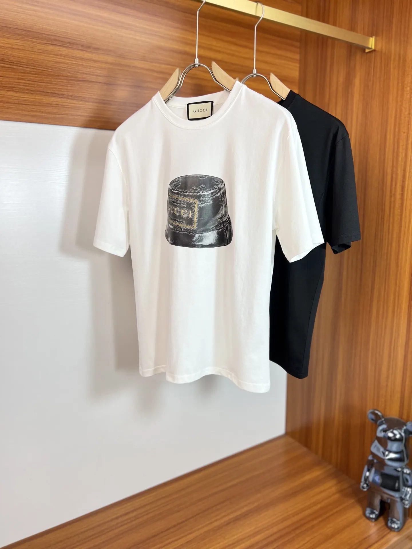 Gucci 2025春夏新作 ホワイトクルーネックTシャツ - 画像 (3)