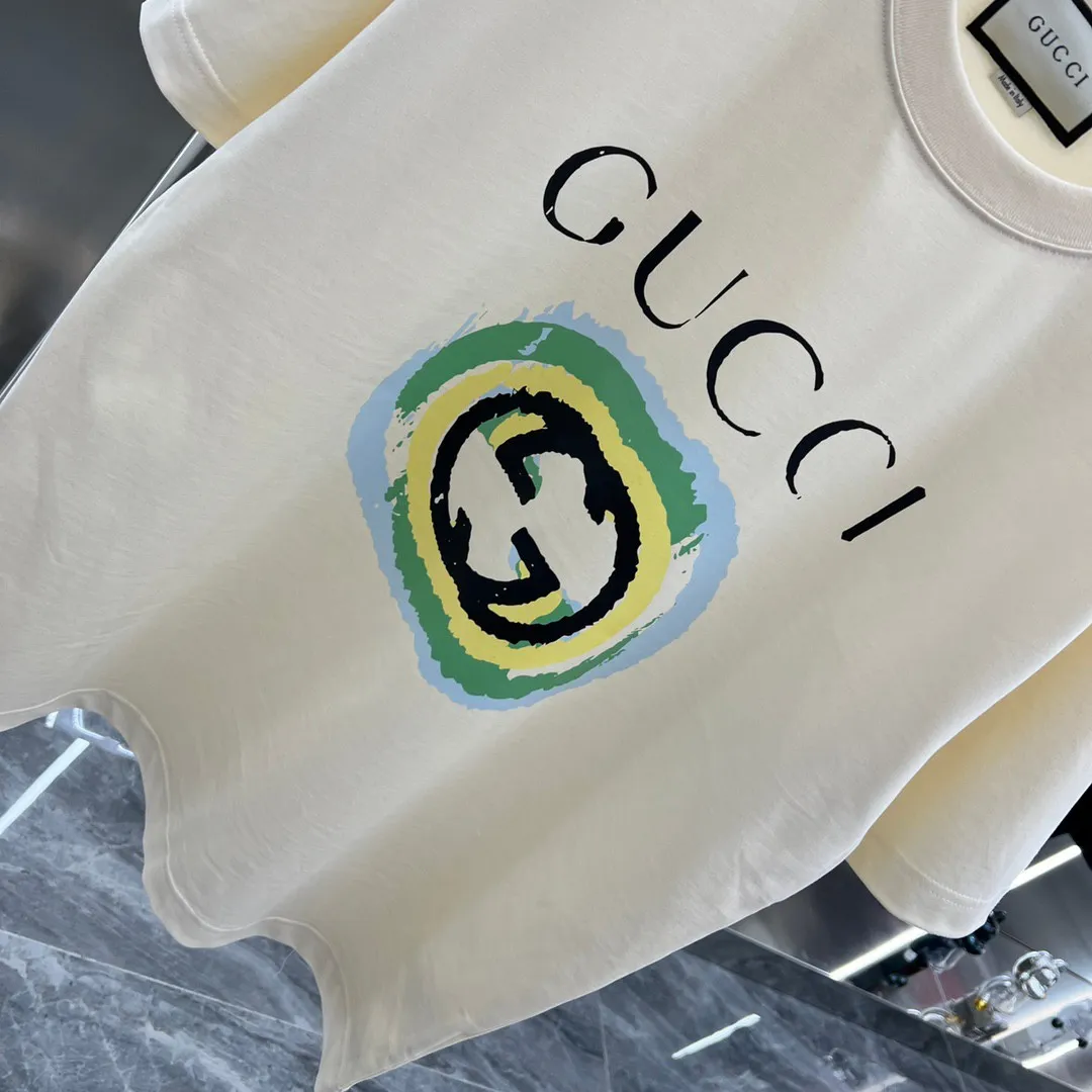 GUCCI 2025春夏新品Tシャツ 米白 個性プリント - 画像 (5)