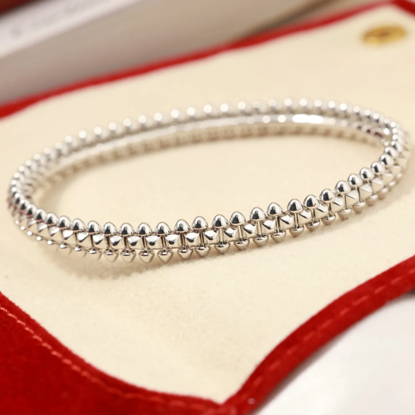 カルティエ新作黒ブレスレット豚の鼻スタイル - 画像 (6)