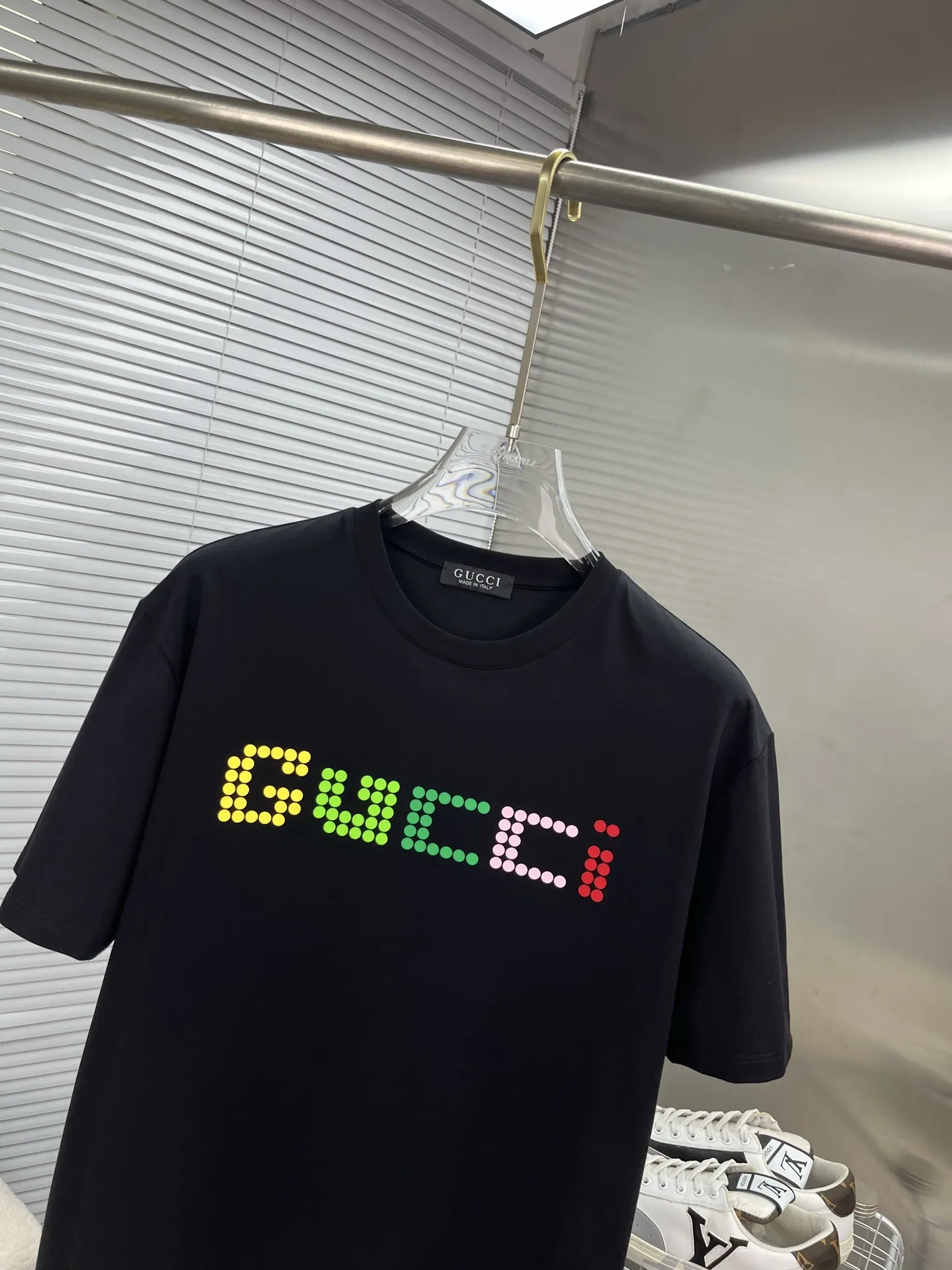 GUCCI 2025春夏新款黒色ラウンドネックTシャツ - 画像 (5)