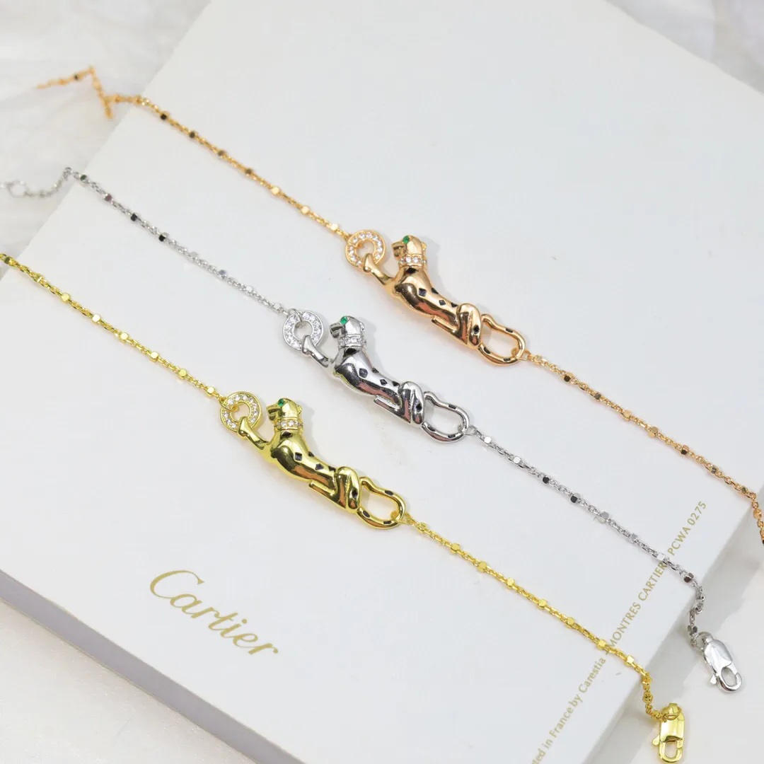 カルティエ新作黒豚の鼻ブレスレット