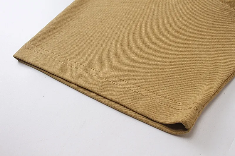 GUCCI 2024春夏 カーキ クラシックプリントTシャツ - 画像 (7)