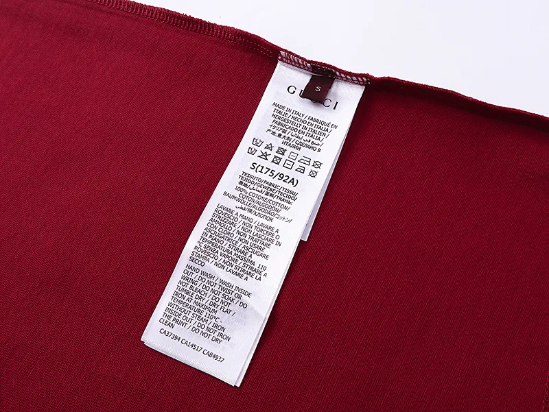 GUCCI 2025春夏 赤色 クラシックプリントTシャツ - 画像 (9)