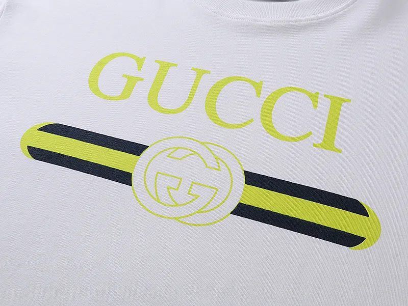 GUCCI 2025年春夏 イエロー クラシックプリントTシャツ - 画像 (6)