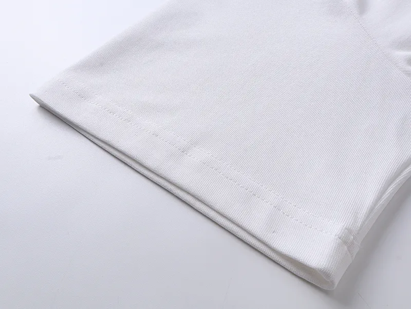 GUCCI 2025年春夏 イエロー クラシックプリントTシャツ - 画像 (8)