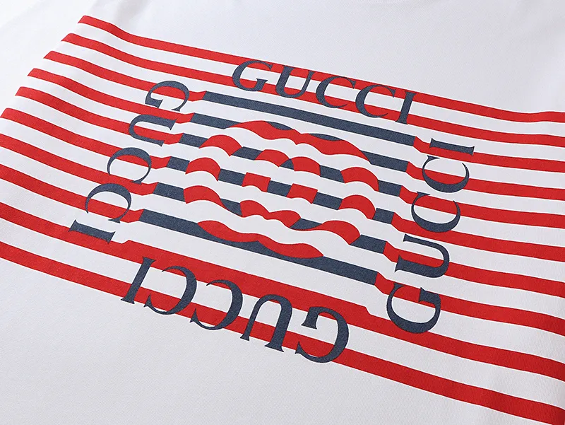 Gucci オフホワイトのストライププリントクルーネック半袖Tシャツ - 画像 (6)