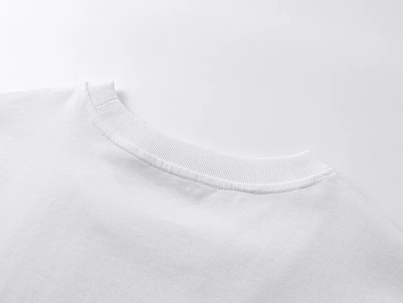 GUCCI 2024春夏 黒/米白 クラシックプリントTシャツ - 画像 (5)