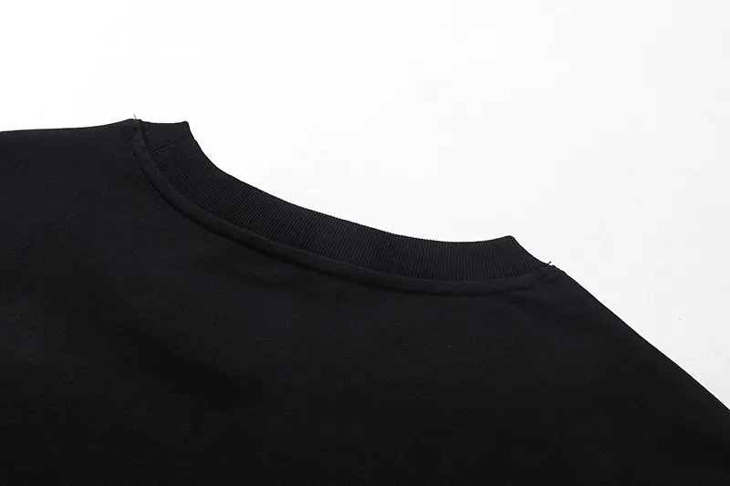 Gucci 黒 ロゴプリント ゆったりTシャツ - 画像 (5)