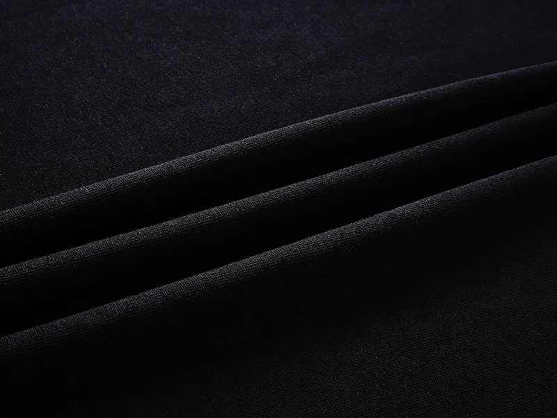 GUCCI 2025春夏 黒 クリスタル付きTシャツ - 画像 (8)