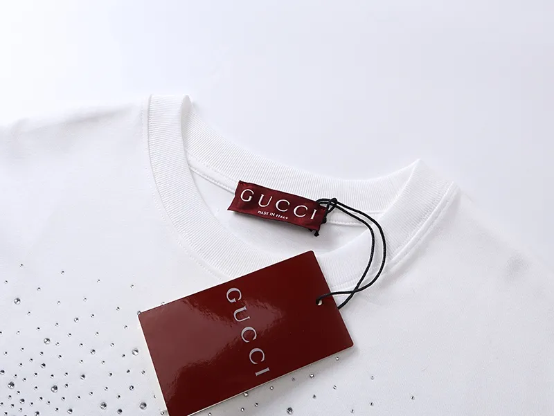 GUCCI 2025年春夏 オフホワイト ラインストーン 半袖Tシャツ - 画像 (4)