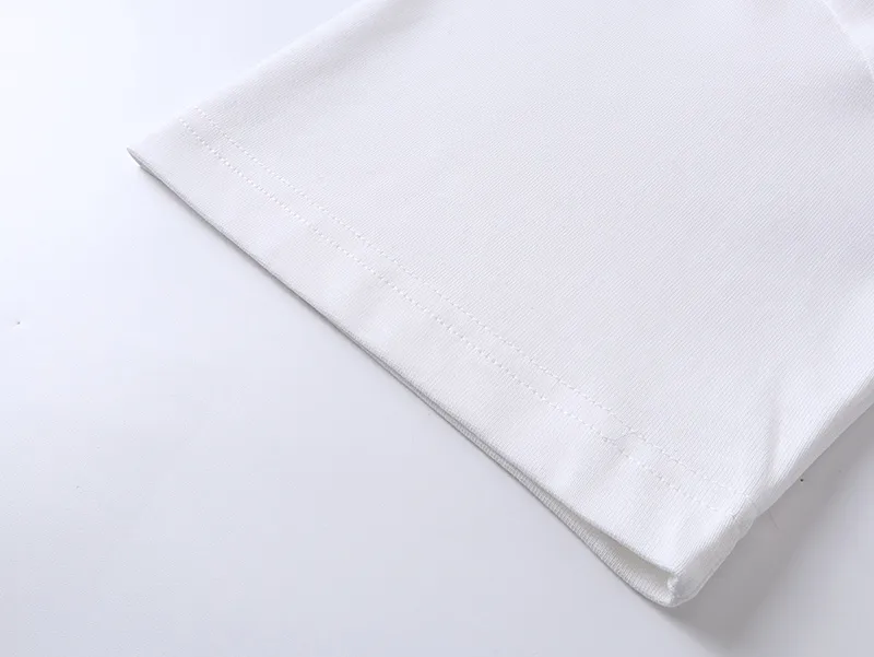 GUCCI 2025年春夏 オフホワイト ラインストーン 半袖Tシャツ - 画像 (8)