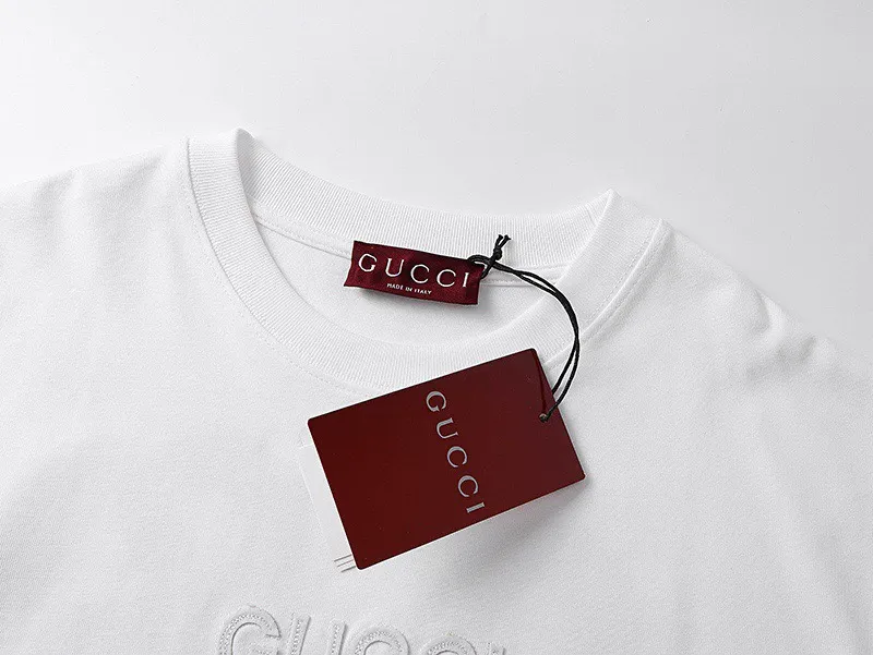 GUCCI 2025年 巳年 限定版 オフホワイト 半袖Tシャツ - 画像 (4)