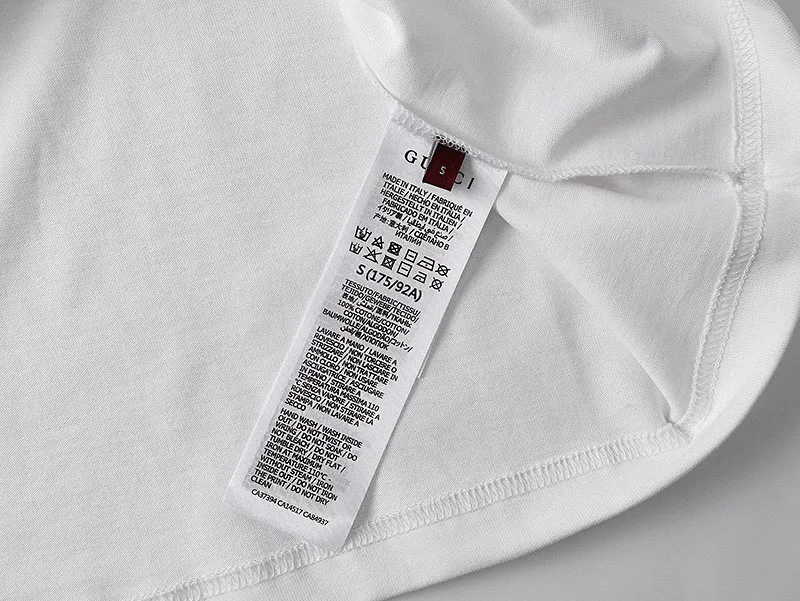 GUCCI 2025年 巳年 限定版 オフホワイト 半袖Tシャツ - 画像 (9)