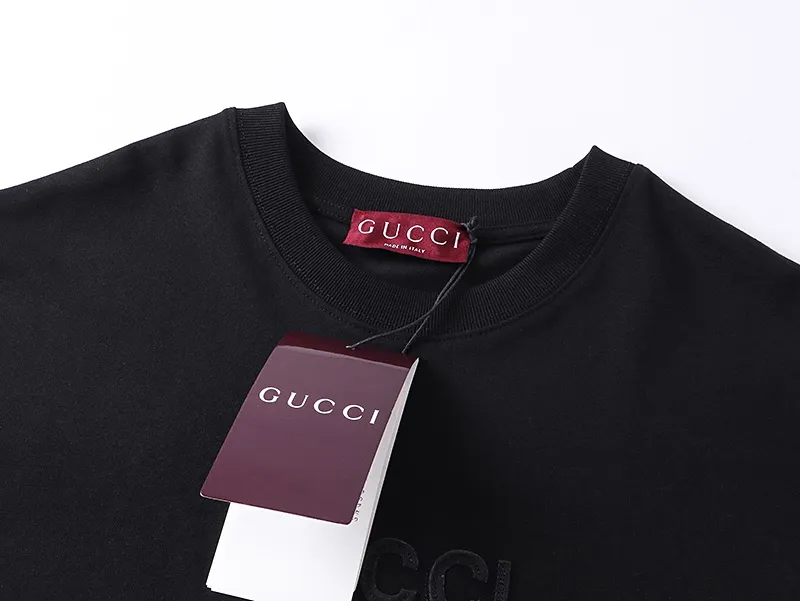 GUCCI 2025年蛇年限定黒Tシャツ - 画像 (6)