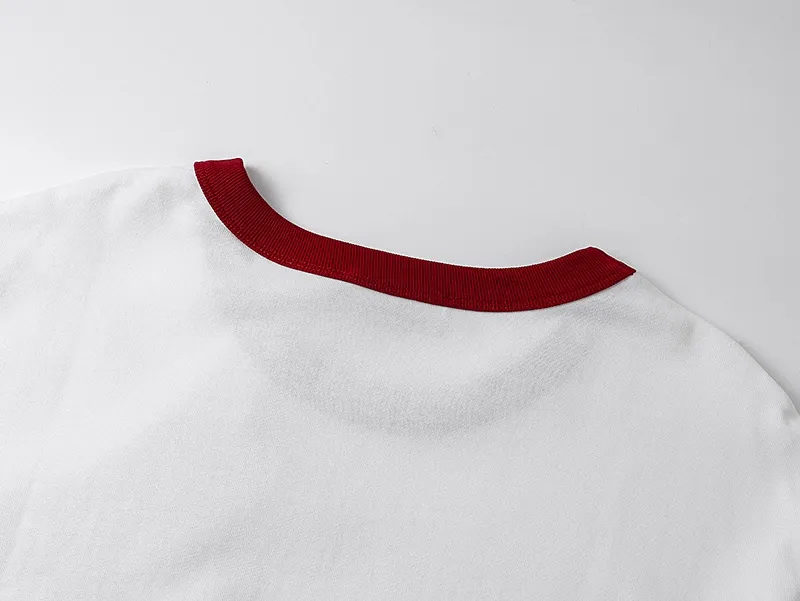 GUCCI 2025年 巳年 限定版 オフホワイト 半袖Tシャツ - 画像 (5)