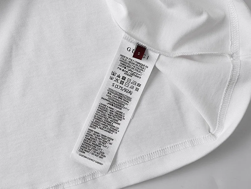 GUCCI 2025年 巳年 限定版 オフホワイト 半袖Tシャツ - 画像 (9)