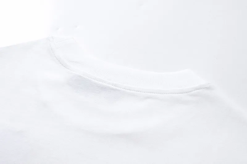 Gucci オフホワイトグラデーションプリント半袖Tシャツ - 画像 (5)