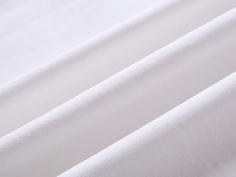 GUCCI 2025年春夏新作 ホワイトTシャツ ホースビットプリント - 画像 (7)