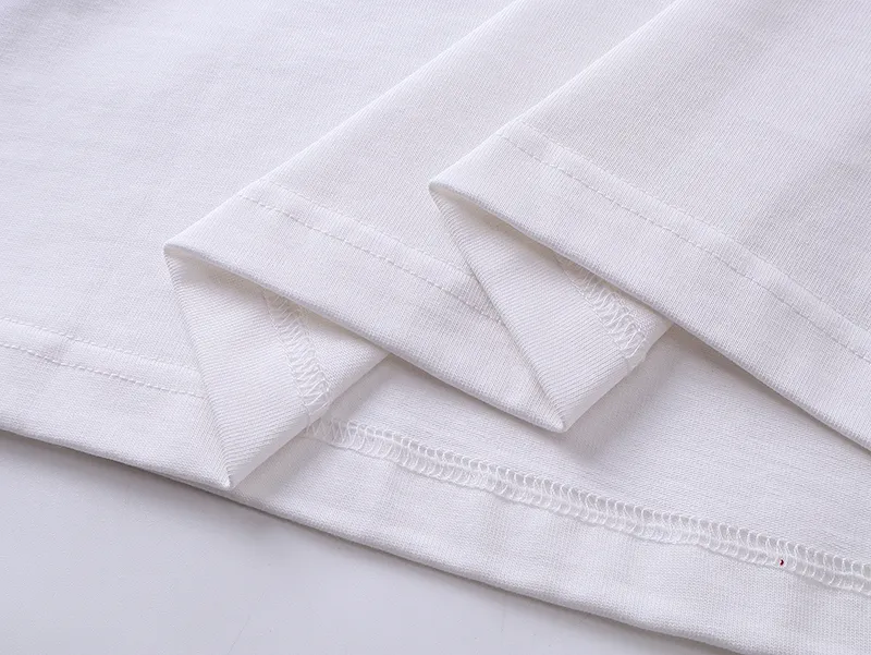 GUCCI 2025年春夏新作 ホワイトTシャツ ホースビットプリント - 画像 (8)