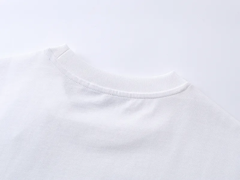 GUCCI 2025SS ホワイト ロゴTシャツ - 画像 (5)