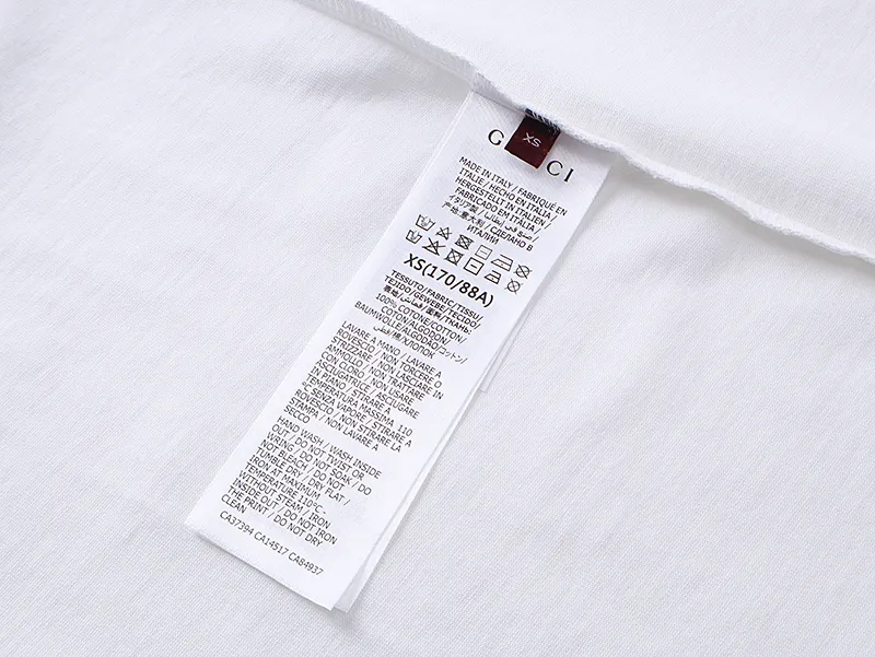 GUCCI 2025SS ホワイト ロゴTシャツ - 画像 (9)