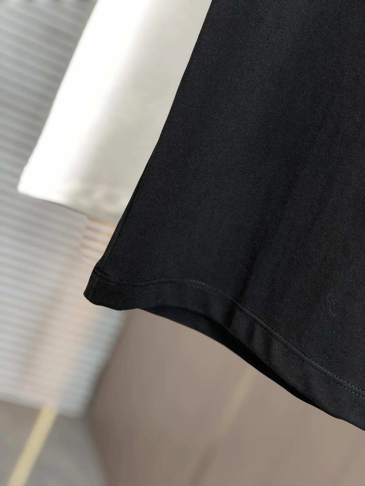 Gucci 2025春夏新款黒ポロシャツ - 画像 (6)