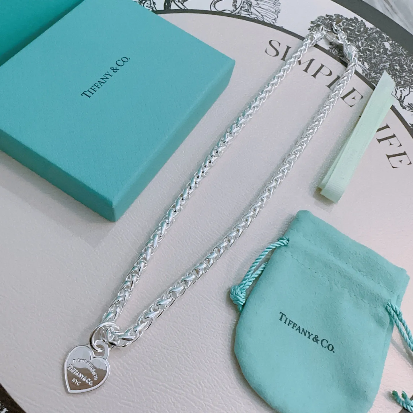 TIFFANY&CO新作黒ブレスレット豚の鼻スタイル - 画像 (6)