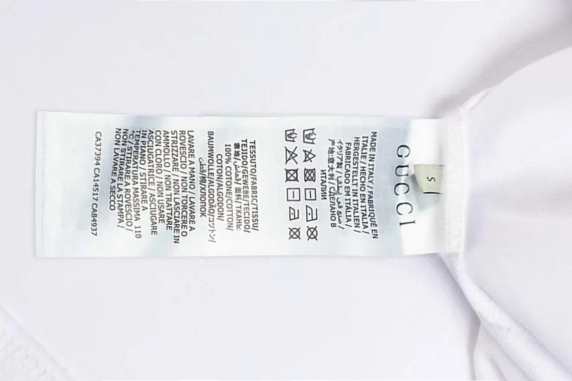 GUCCI 白 Tシャツ クラシックロゴデザイン - 画像 (9)